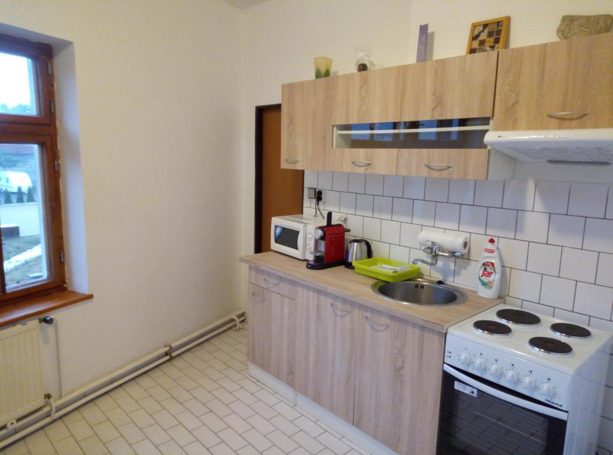 Penzion U Nahonu Mesto Touskov Exteriör bild