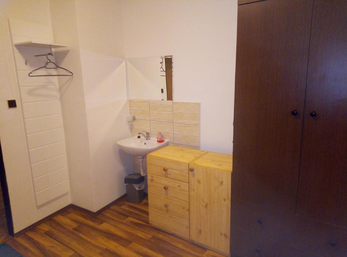 Penzion U Nahonu Mesto Touskov Exteriör bild
